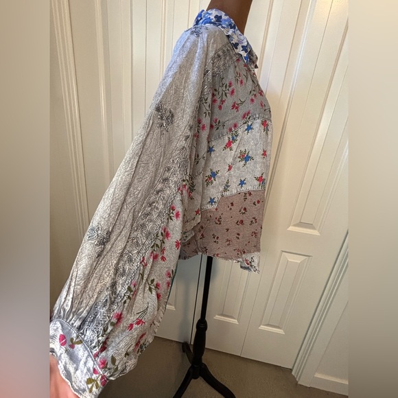 Young Threads Floral Button-Up Shirt Oversized Small Boho Cottagecore NWT - Picture 9 of 13